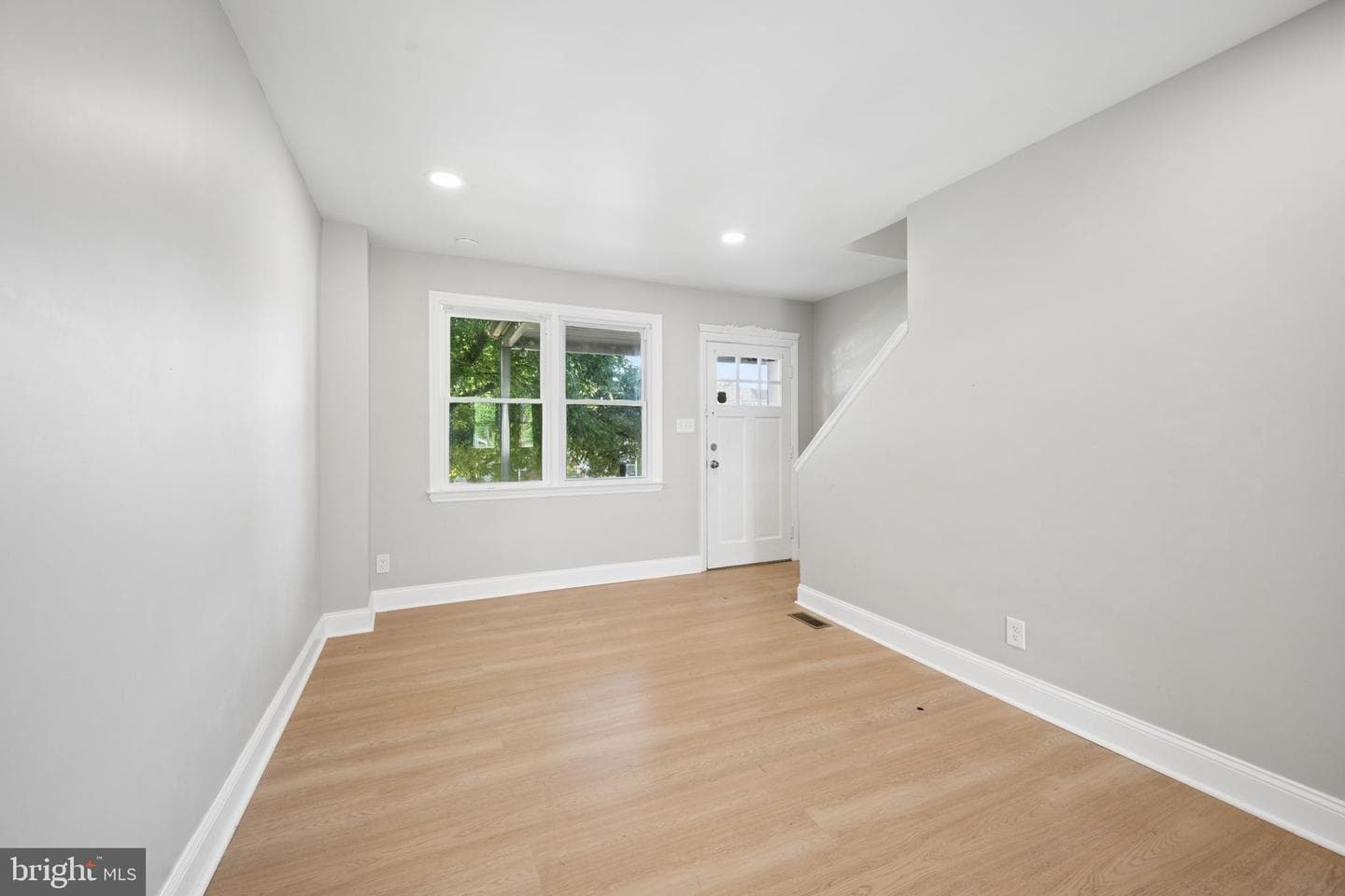 3548 Benzinger Road photo 6