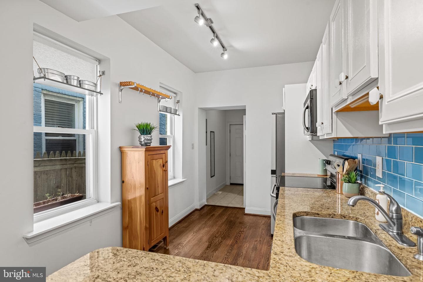 1636 S Hanover Street photo 12