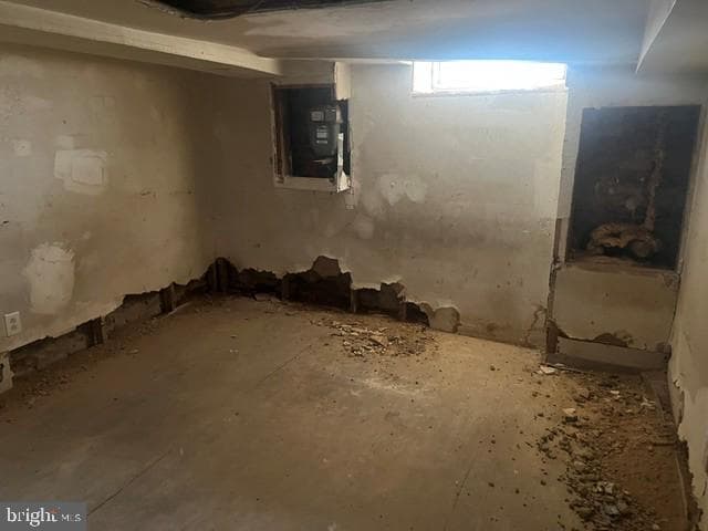 103 N Glover Street photo 5