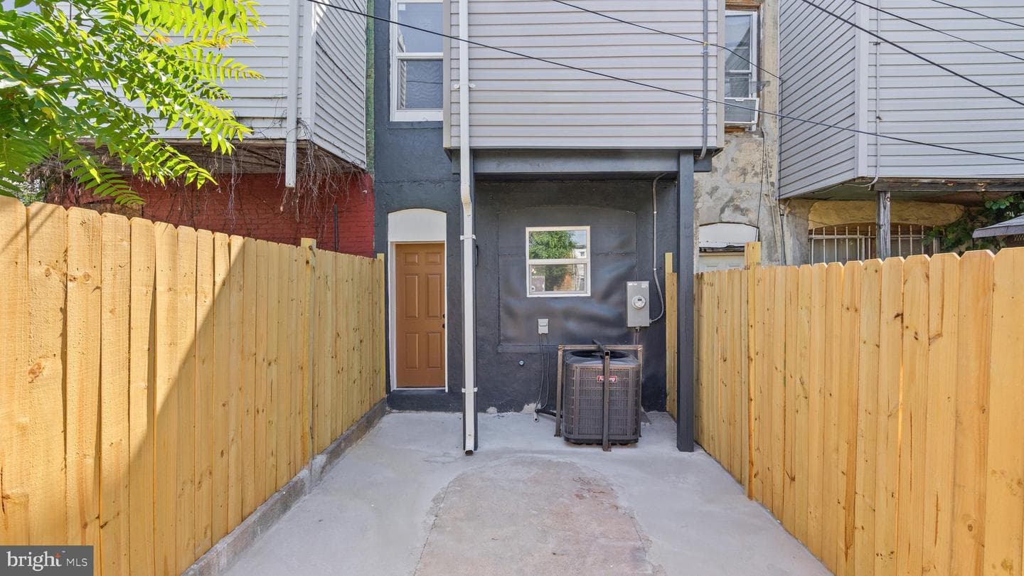 1720 Rutland Avenue photo 34