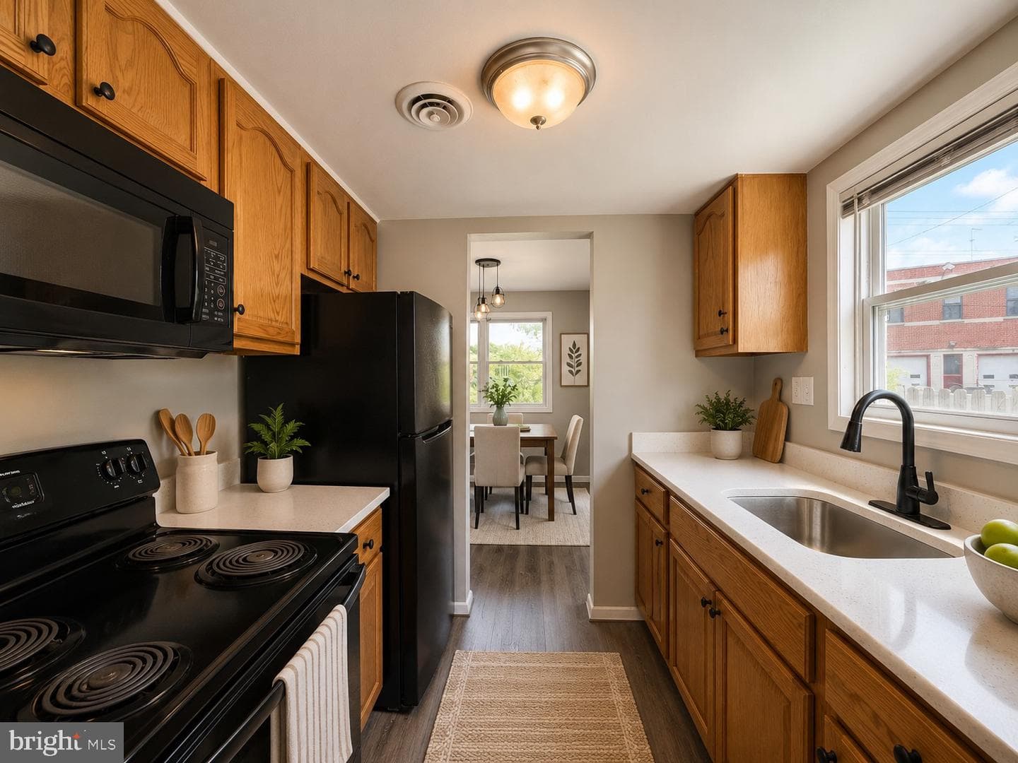 1205 E 43rd Street photo 9