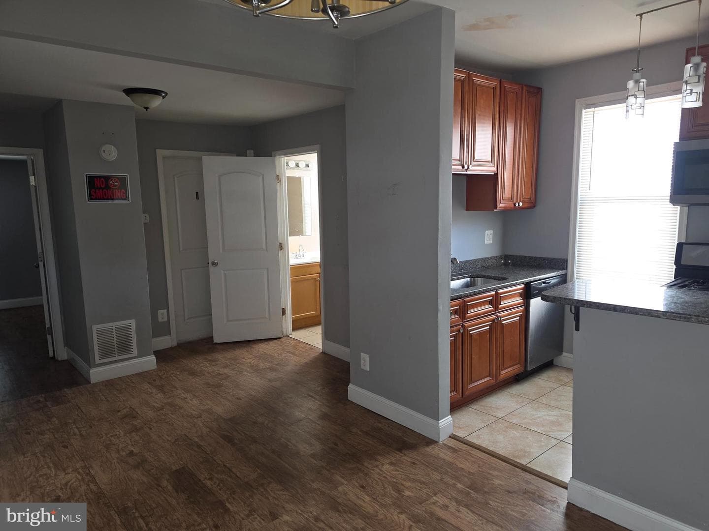 4002 Mortimer Avenue photo 6