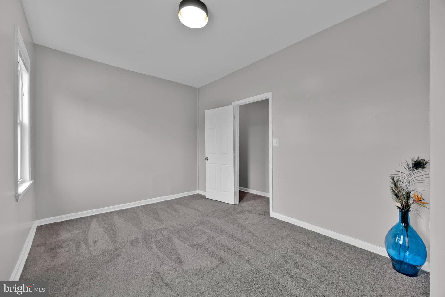 500 N Luzerne Avenue photo 17