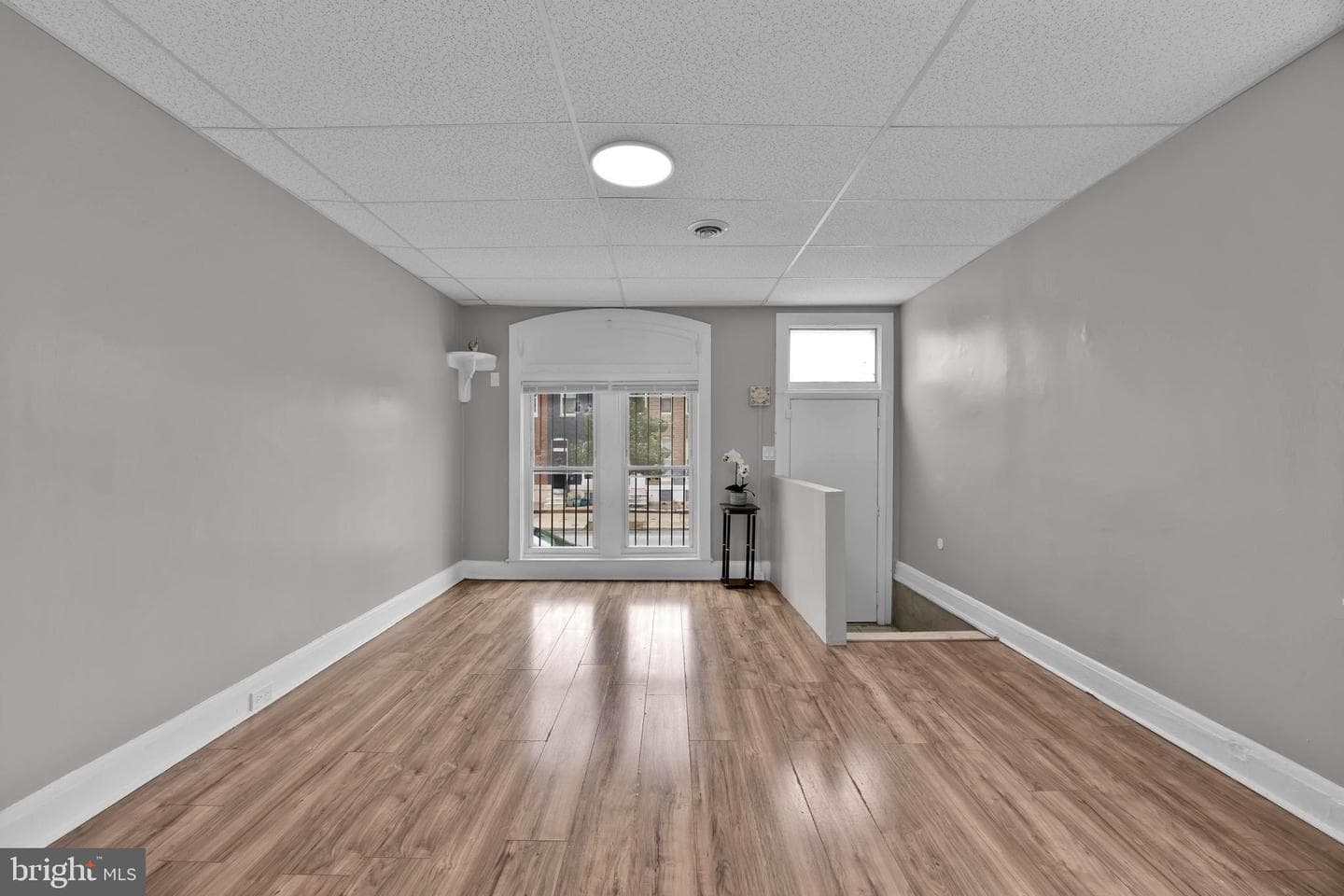 500 N Luzerne Avenue photo 3