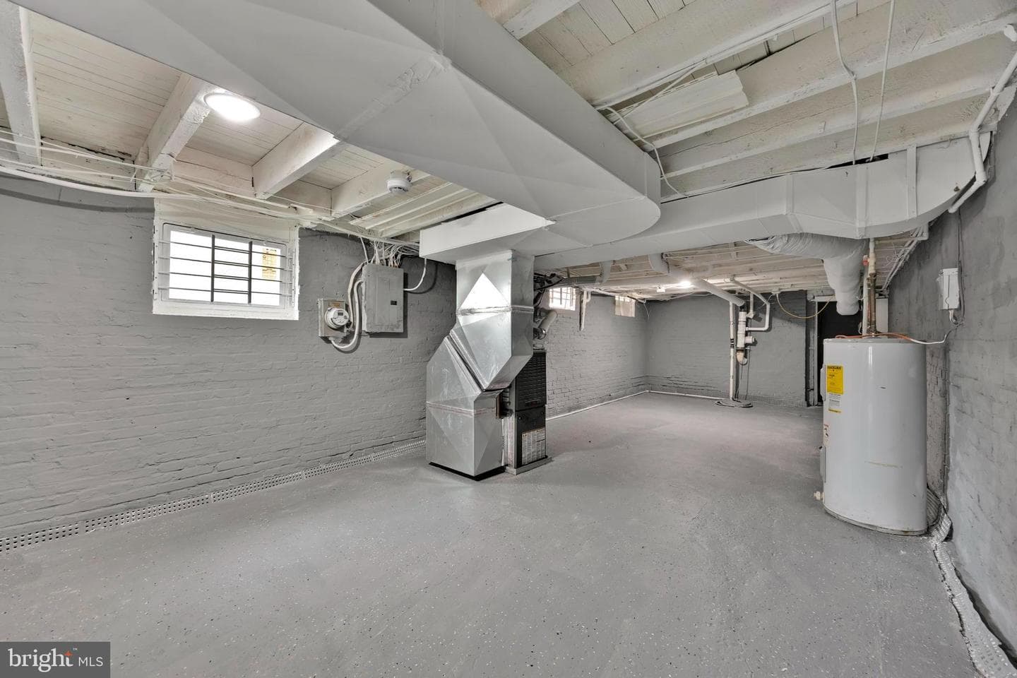 500 N Luzerne Avenue photo 35