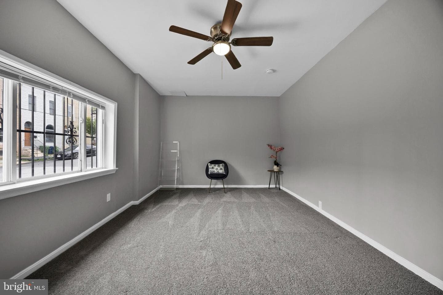 500 N Luzerne Avenue photo 40