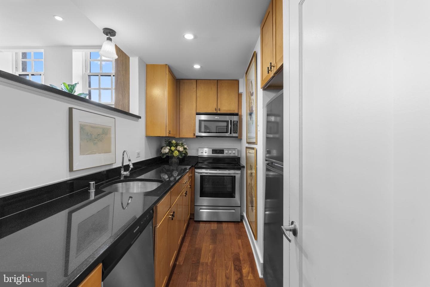 1714 Park Avenue #302 photo 14