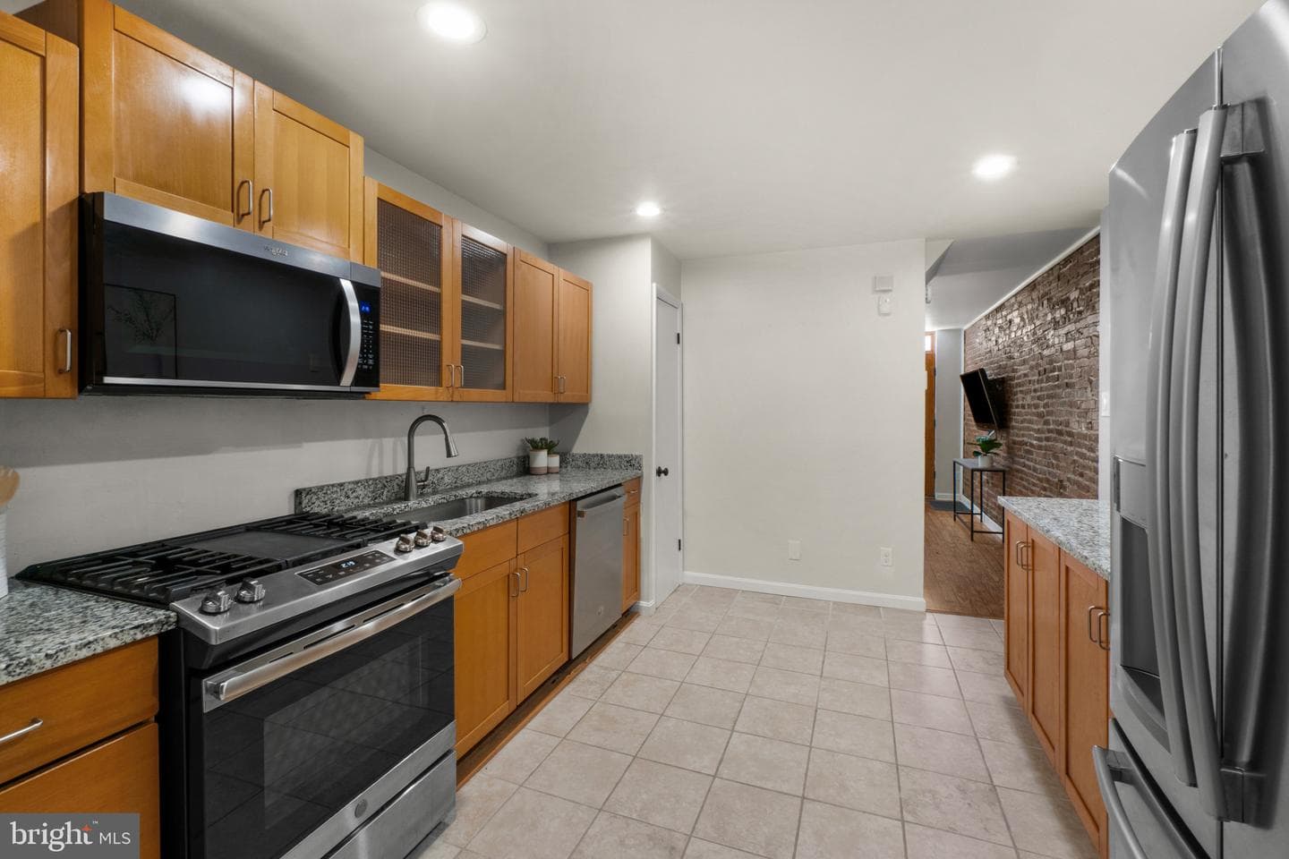 909 S Streeper Street photo 9
