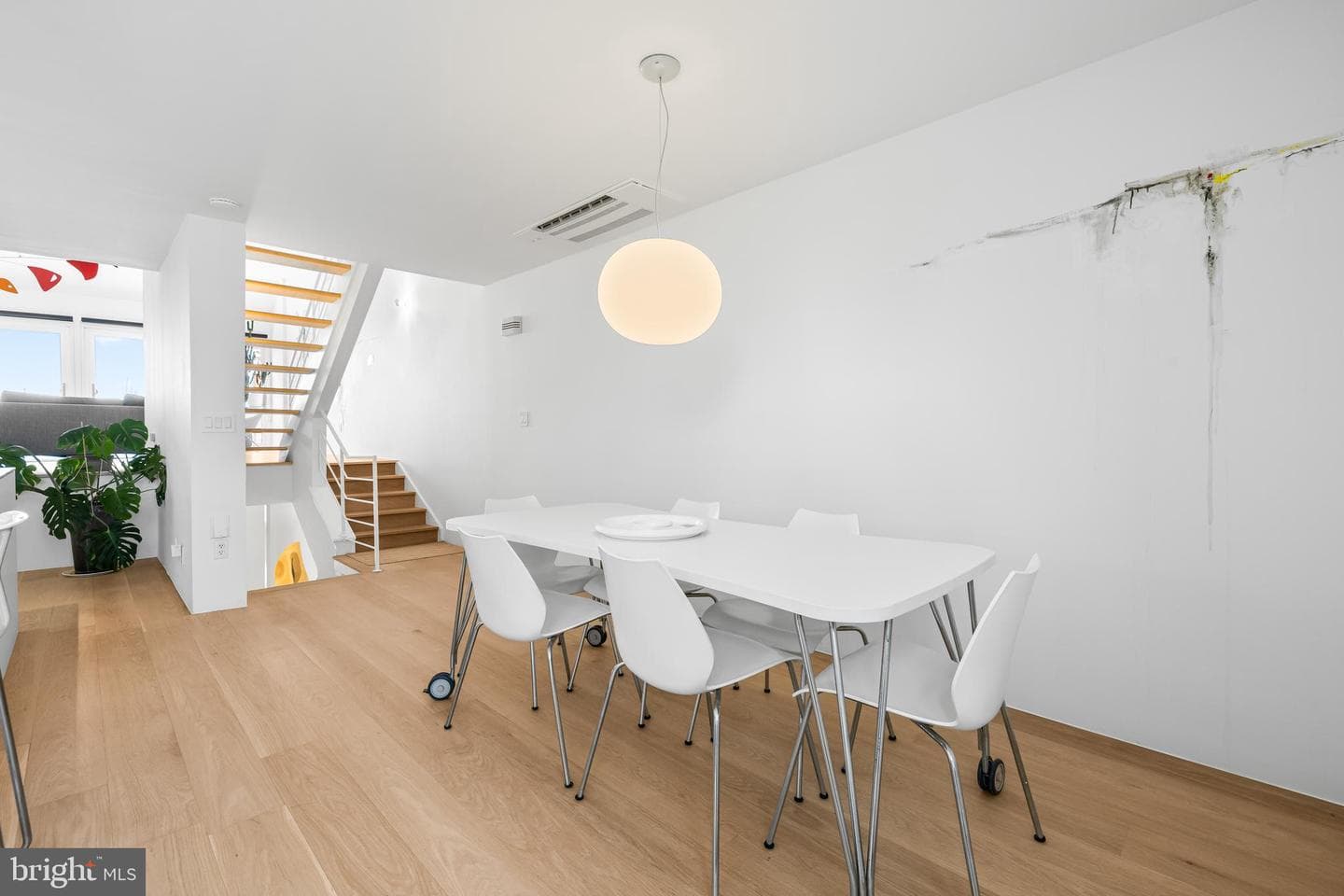 2439 Boston Street photo 44