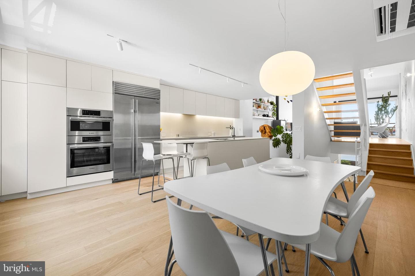 2439 Boston Street photo 5