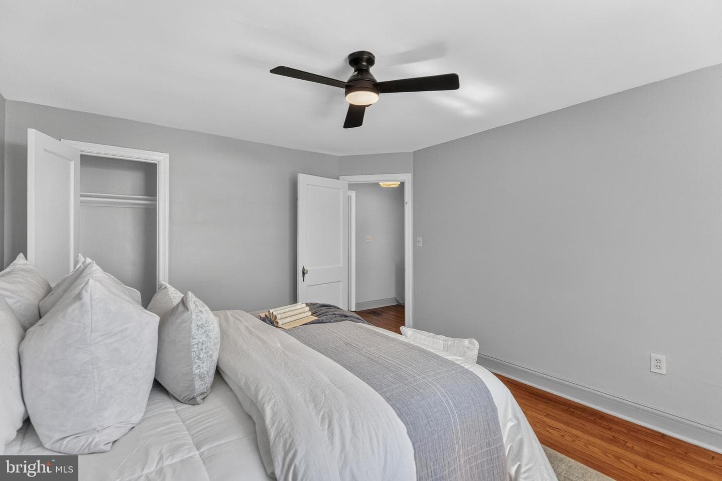 3906 Yolando Road photo 11