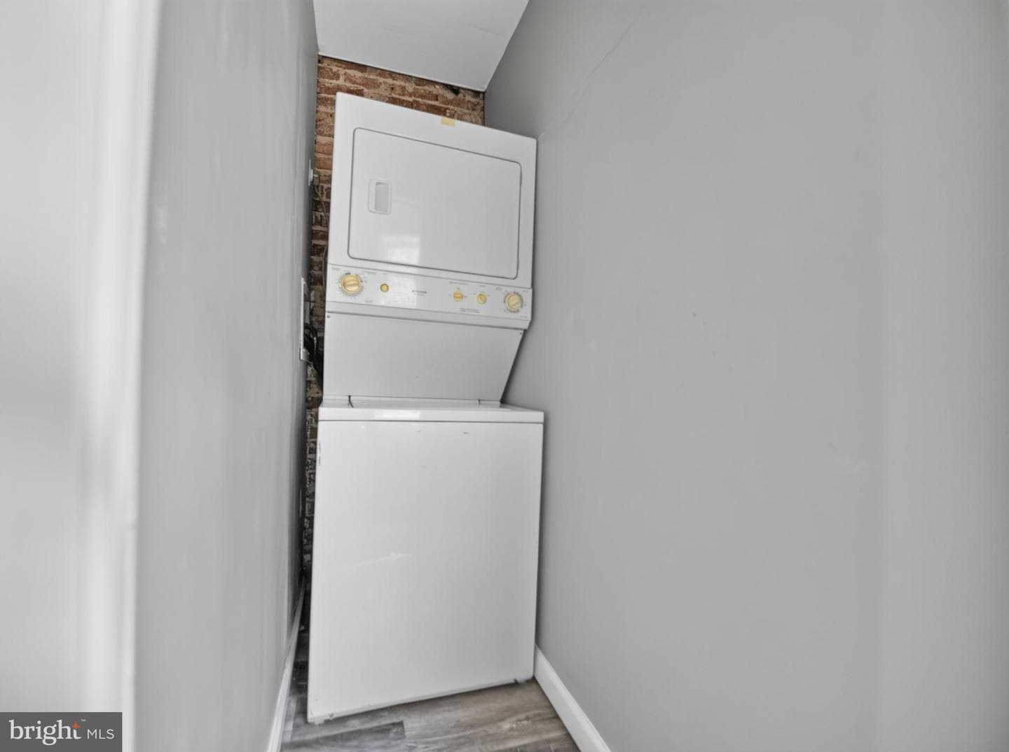 629 N Duncan Street photo 17