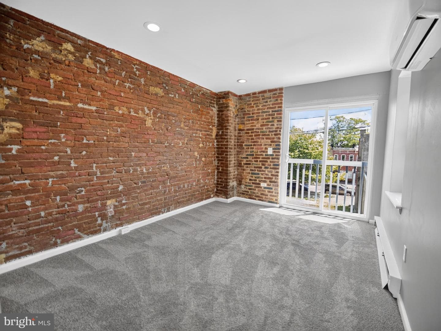 629 N Duncan Street photo 18