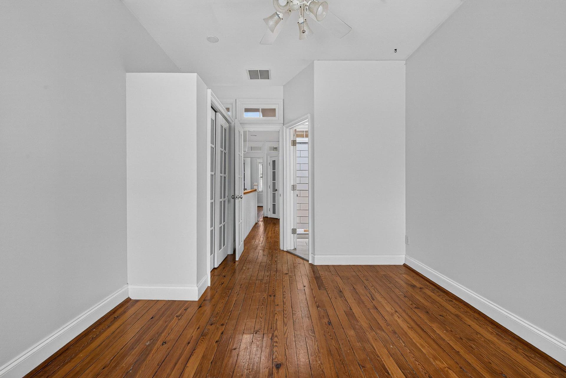 8 N Decker Avenue photo 17