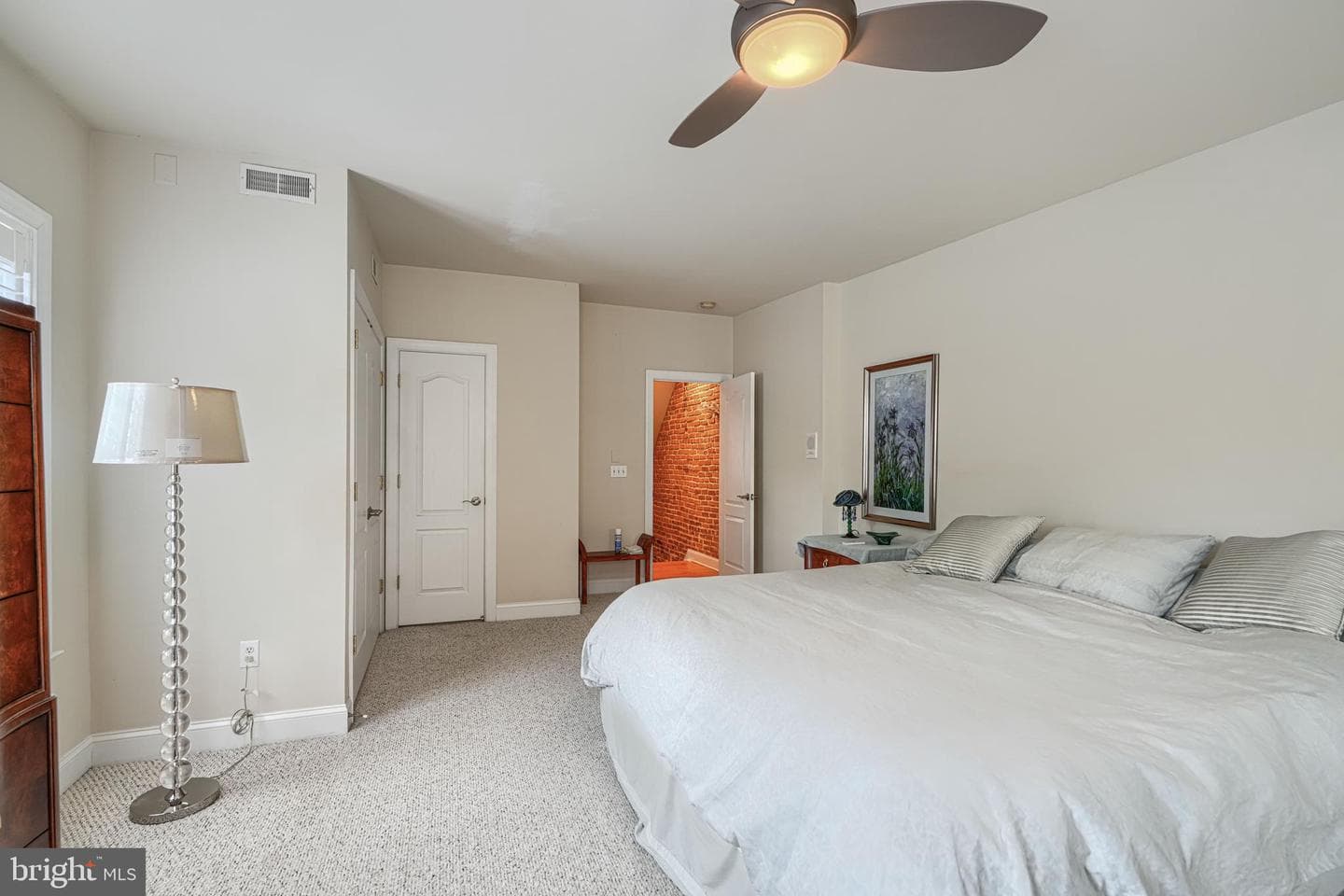 3526 Elliott Street photo 16
