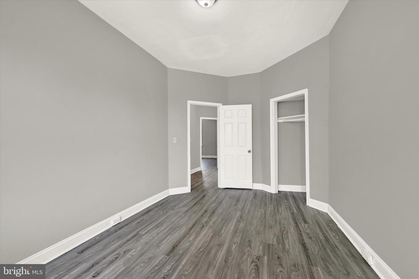 3014 Presstman Street photo 24