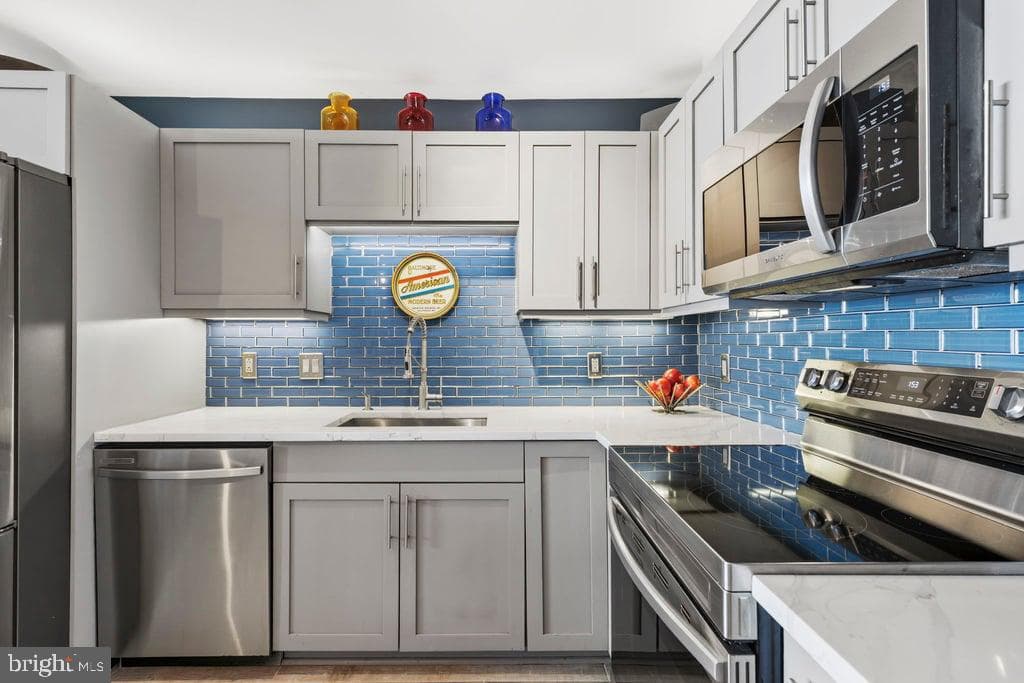 1200 Steuart Street #528 photo 8