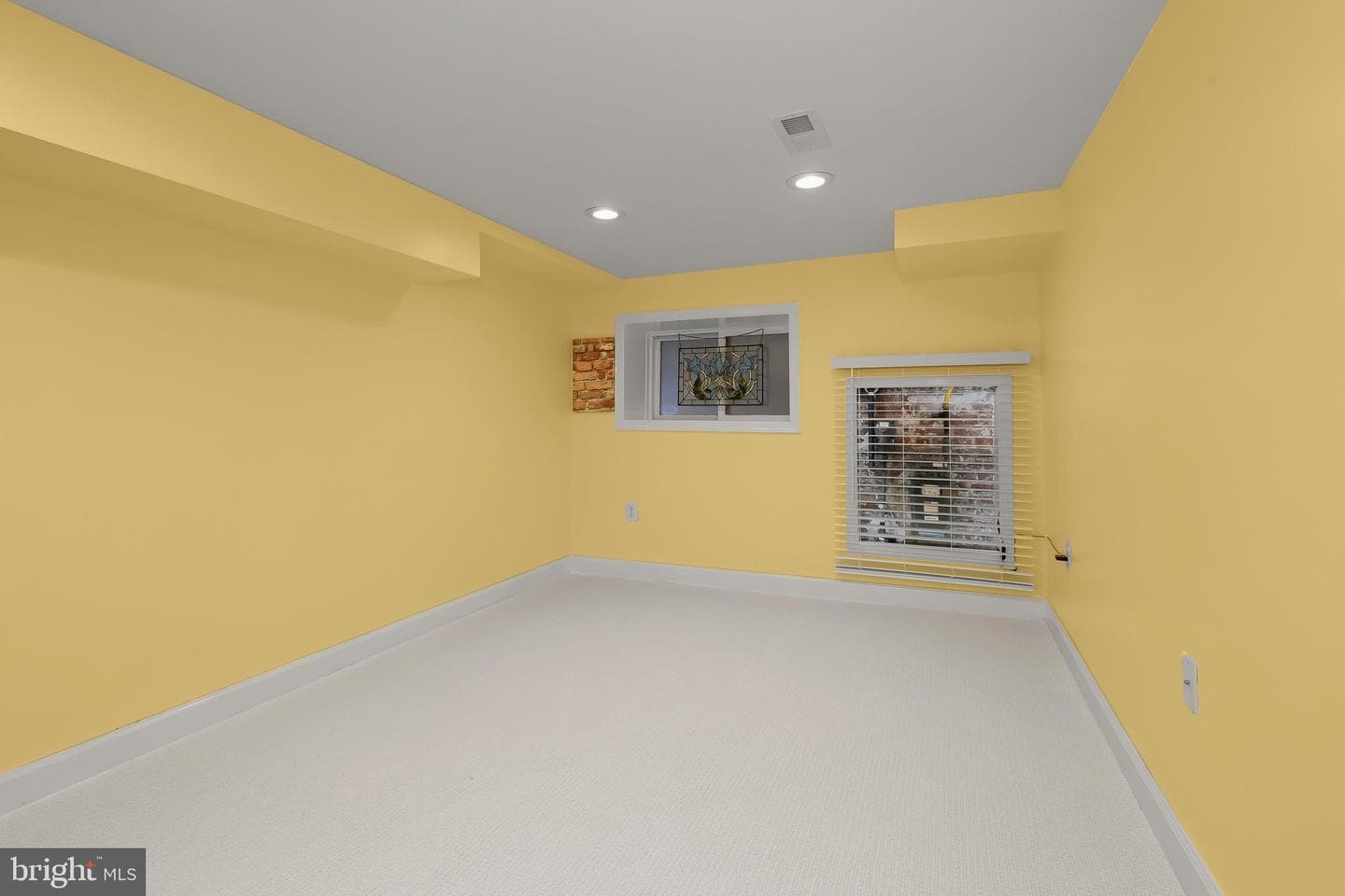 617 S Glover Street photo 25