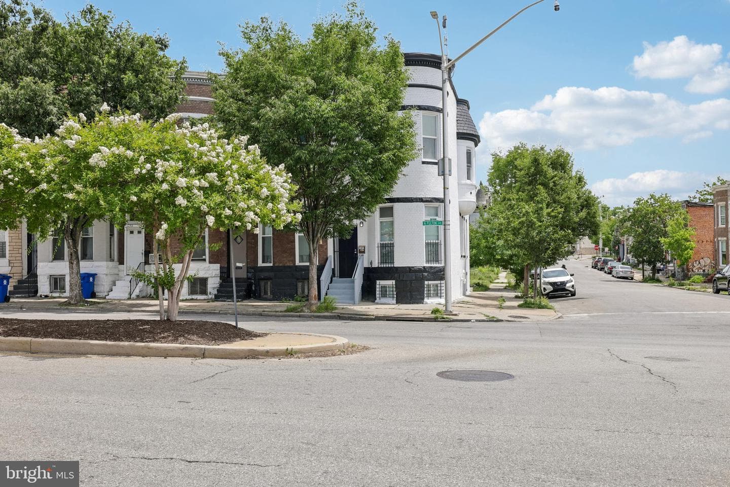 1801 N Fulton Avenue photo 1