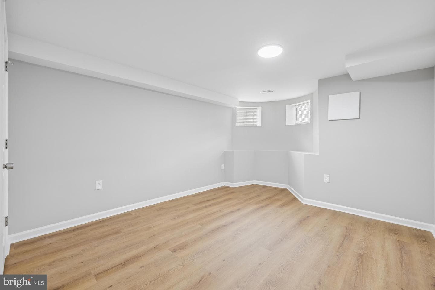 1801 N Fulton Avenue photo 34