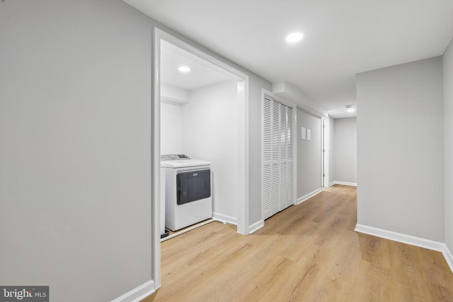 1801 N Fulton Avenue photo 37