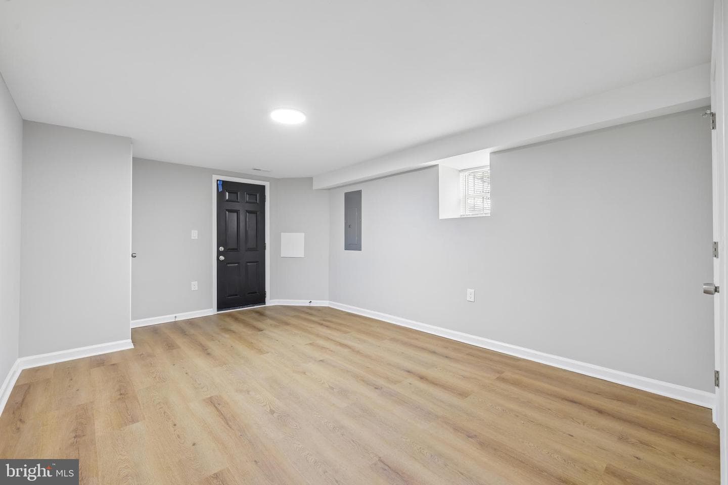 1801 N Fulton Avenue photo 39