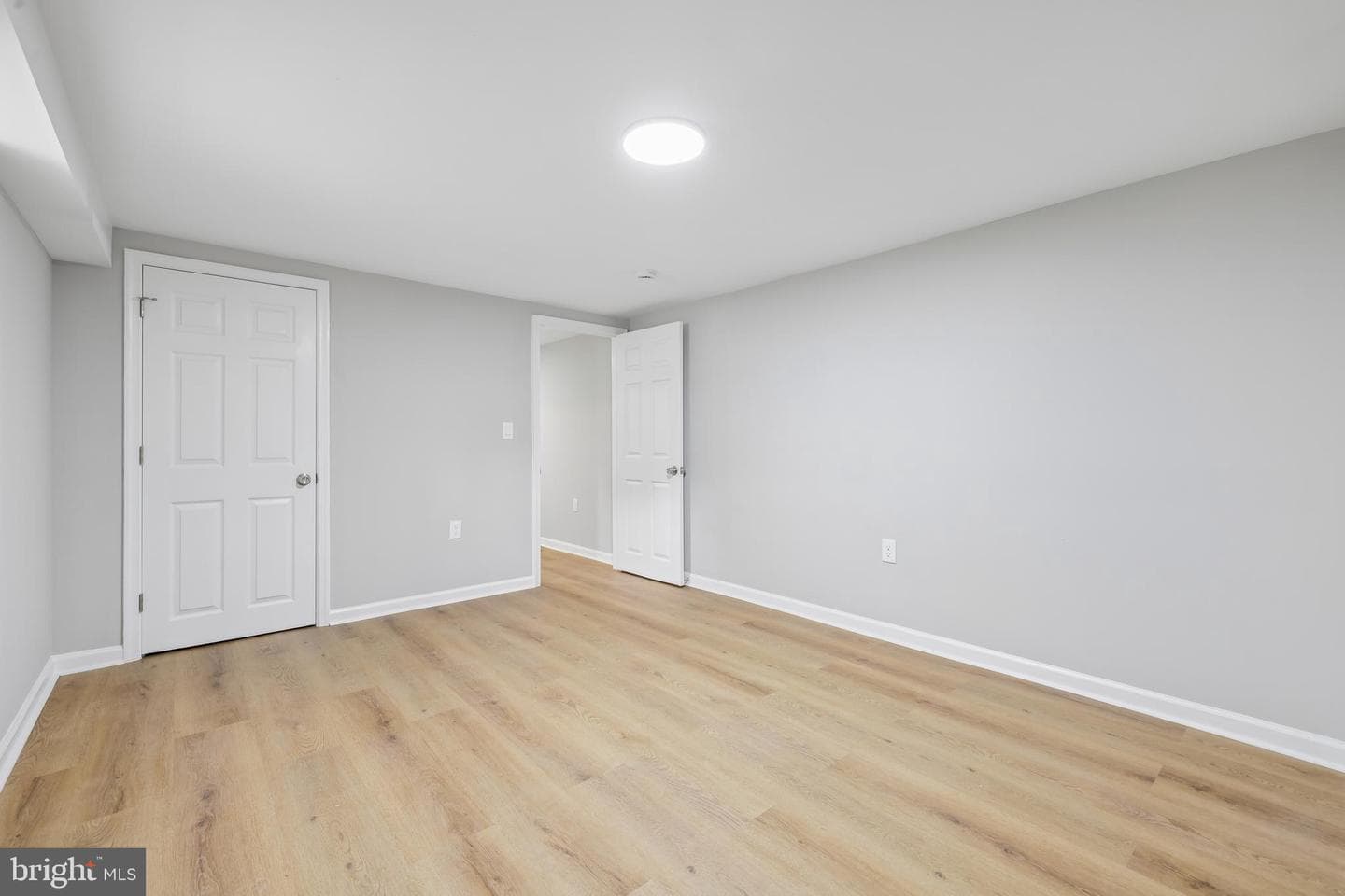 1801 N Fulton Avenue photo 40