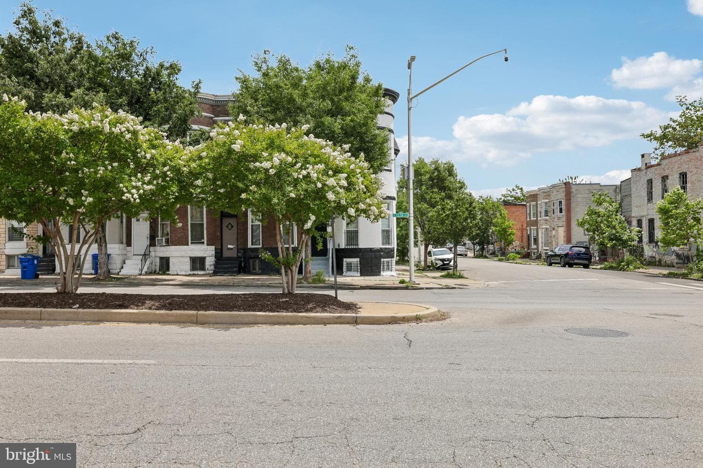 1801 N Fulton Avenue photo 48