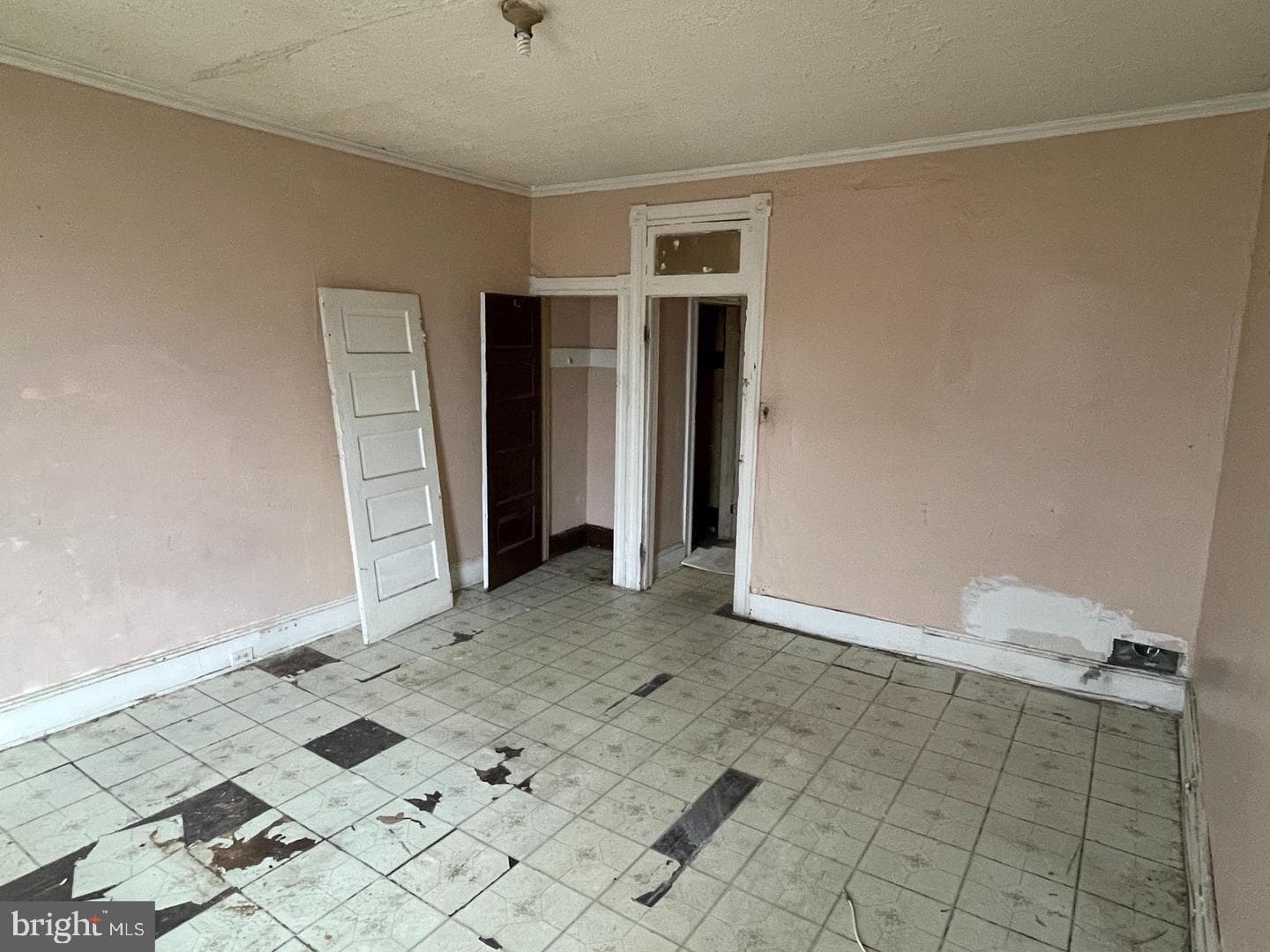 2033 Robb St photo 10