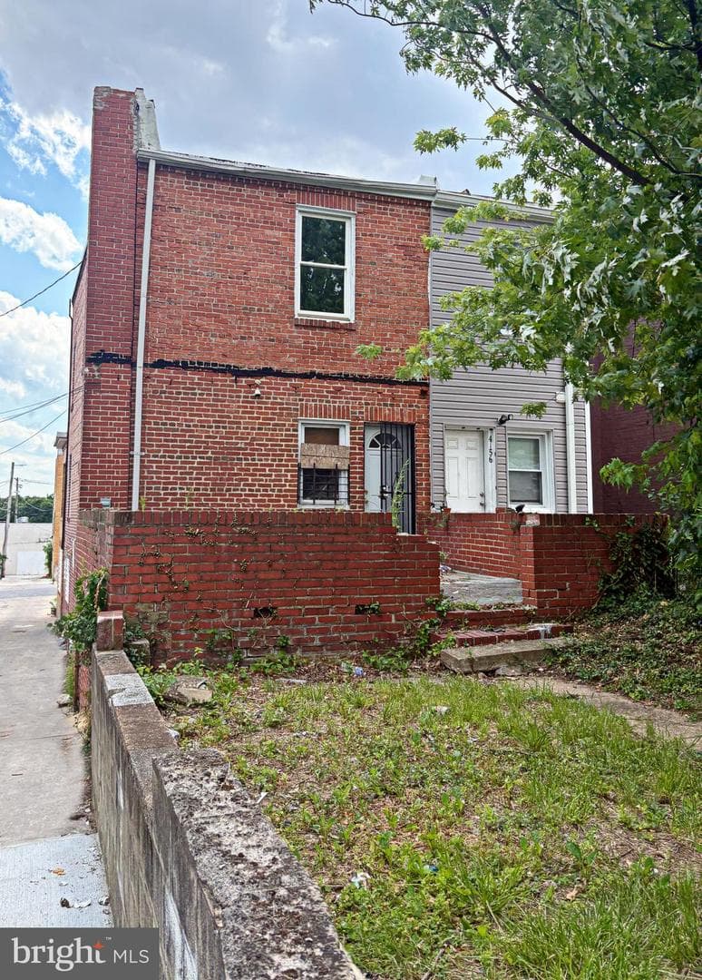1504 N Washington Street photo 4