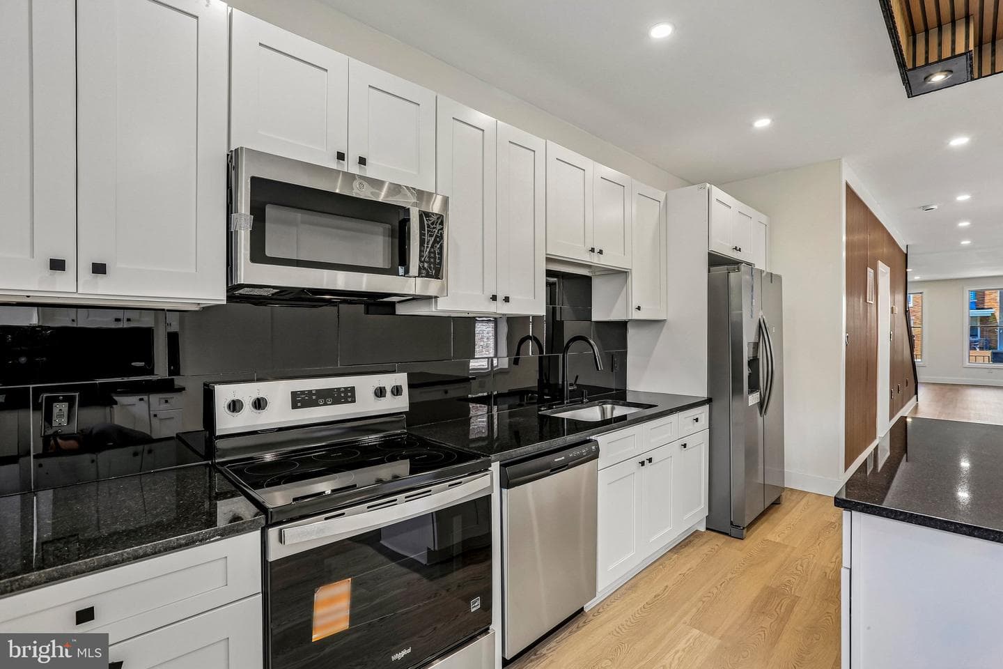 3007 Presstman Street photo 13