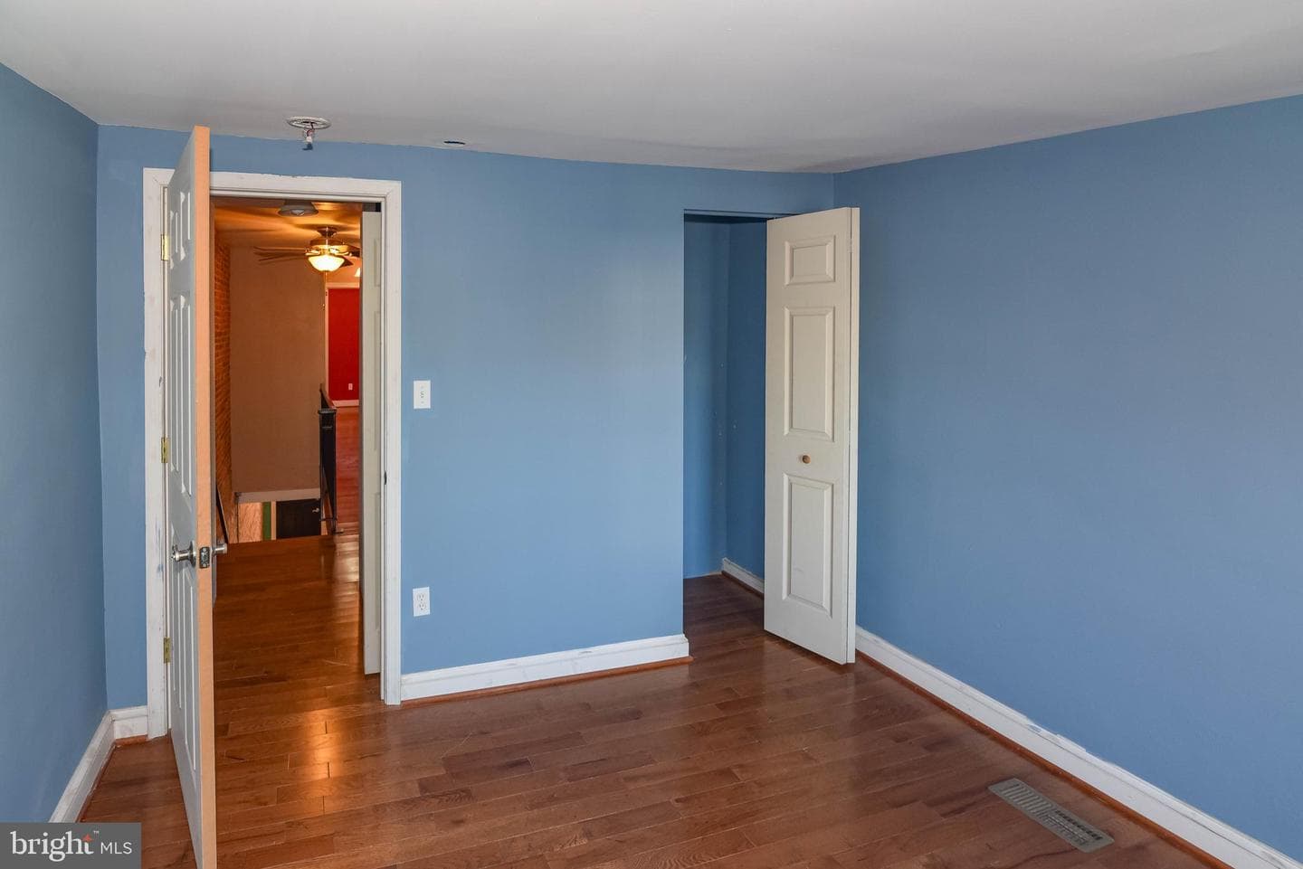 1238 Wall Street photo 19
