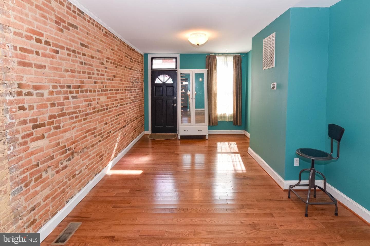 1238 Wall Street photo 2
