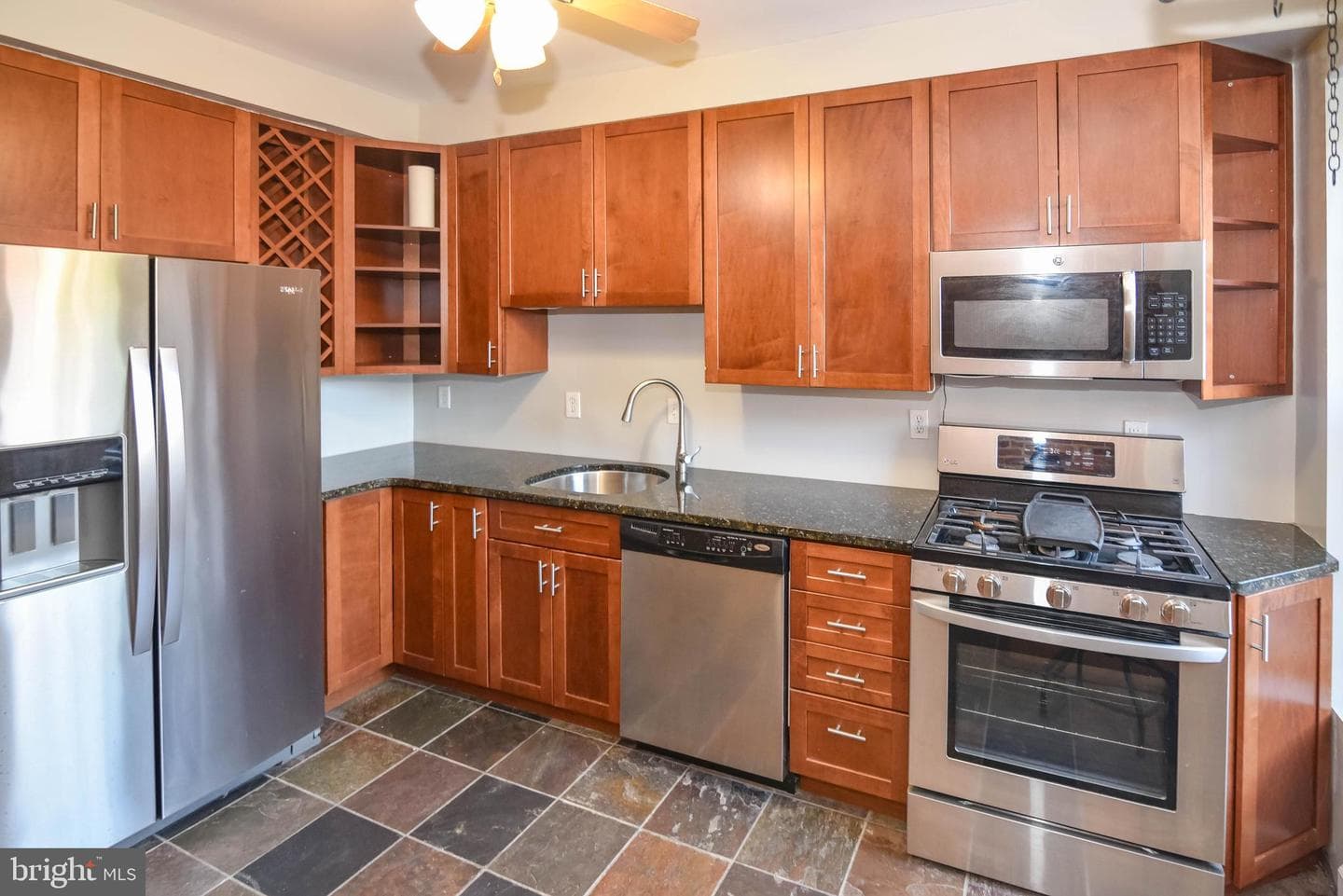 1238 Wall Street photo 8