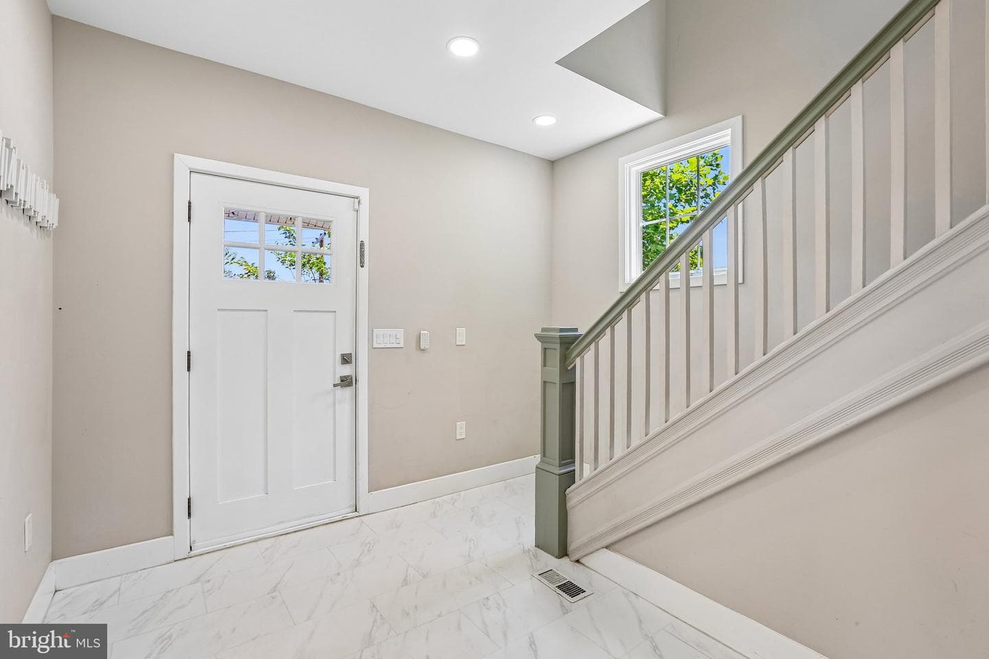 6204 Everall Avenue photo 4