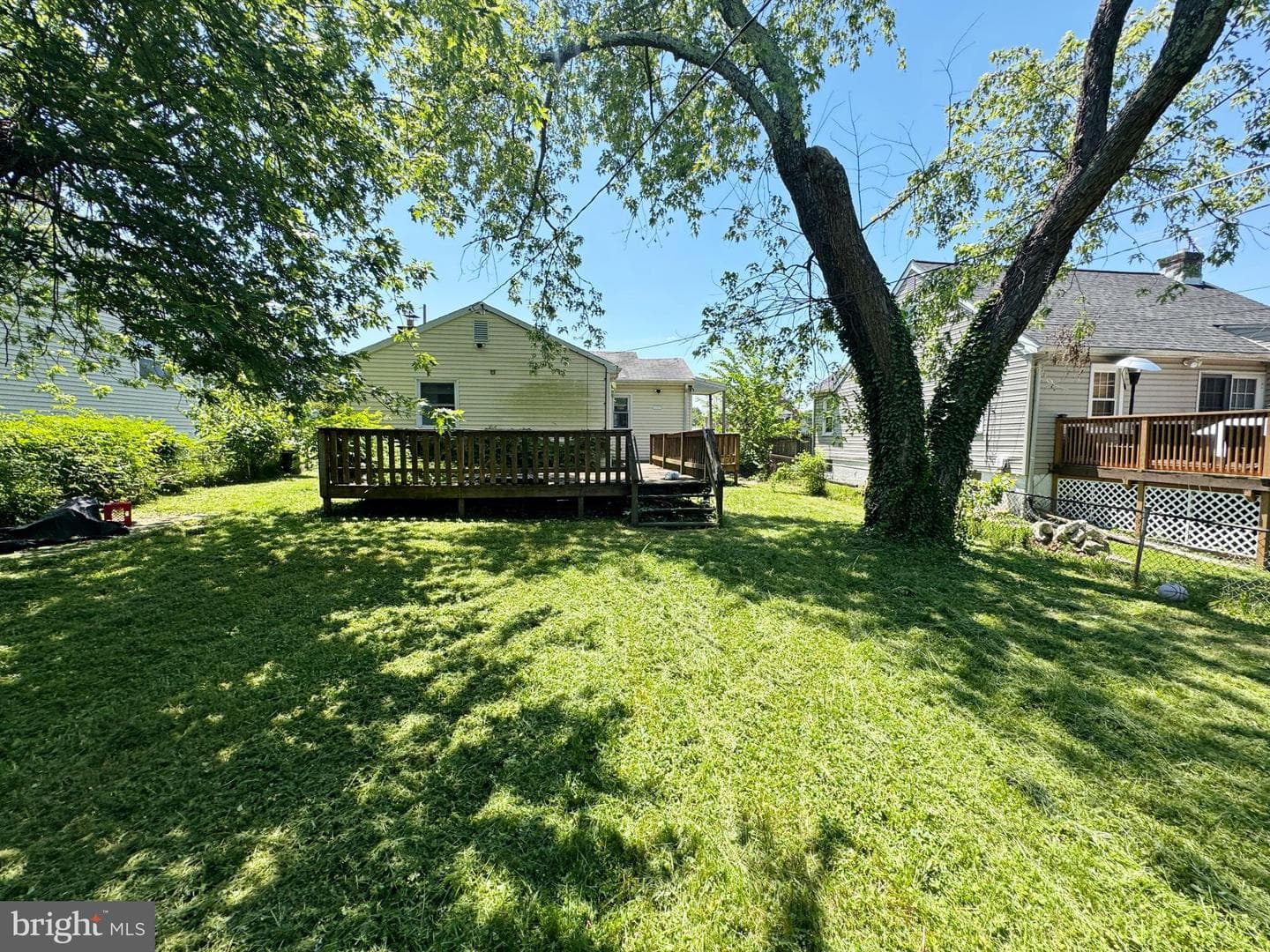 4624 Mary Avenue photo 3