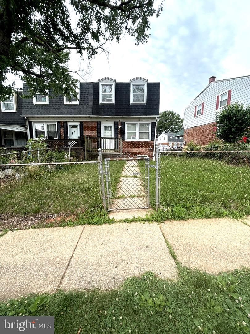 2718 Norland Road