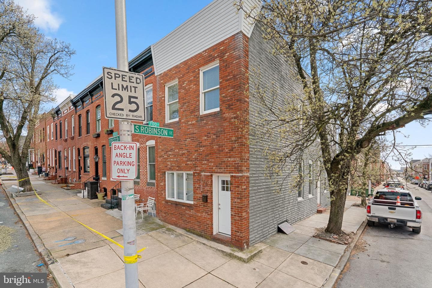 3111 Foster Avenue photo 2