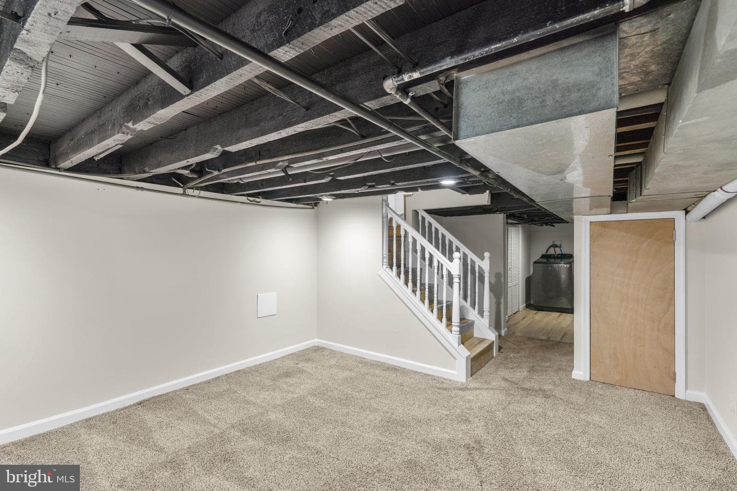 3111 Foster Avenue photo 21