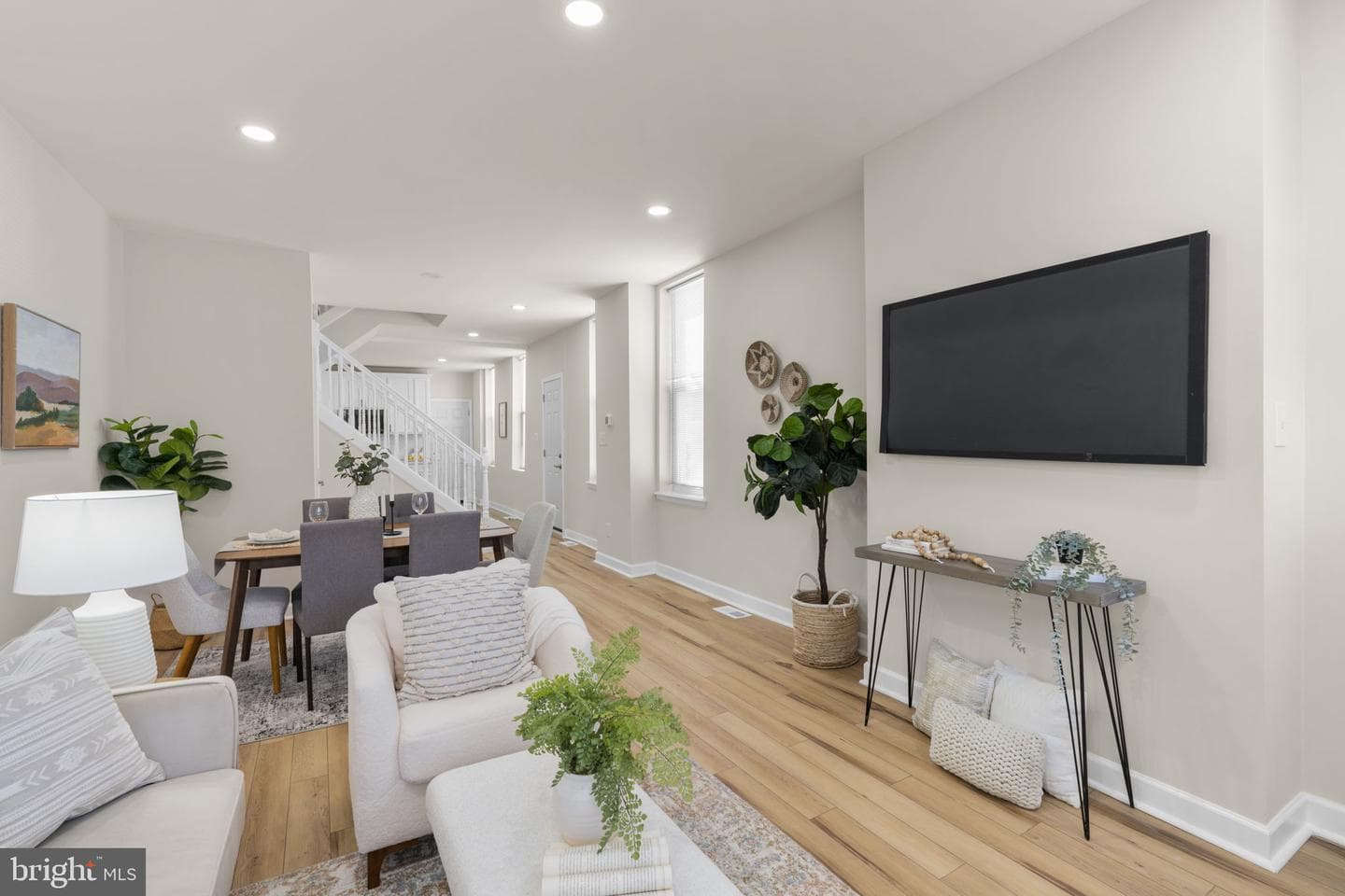3111 Foster Avenue photo 4