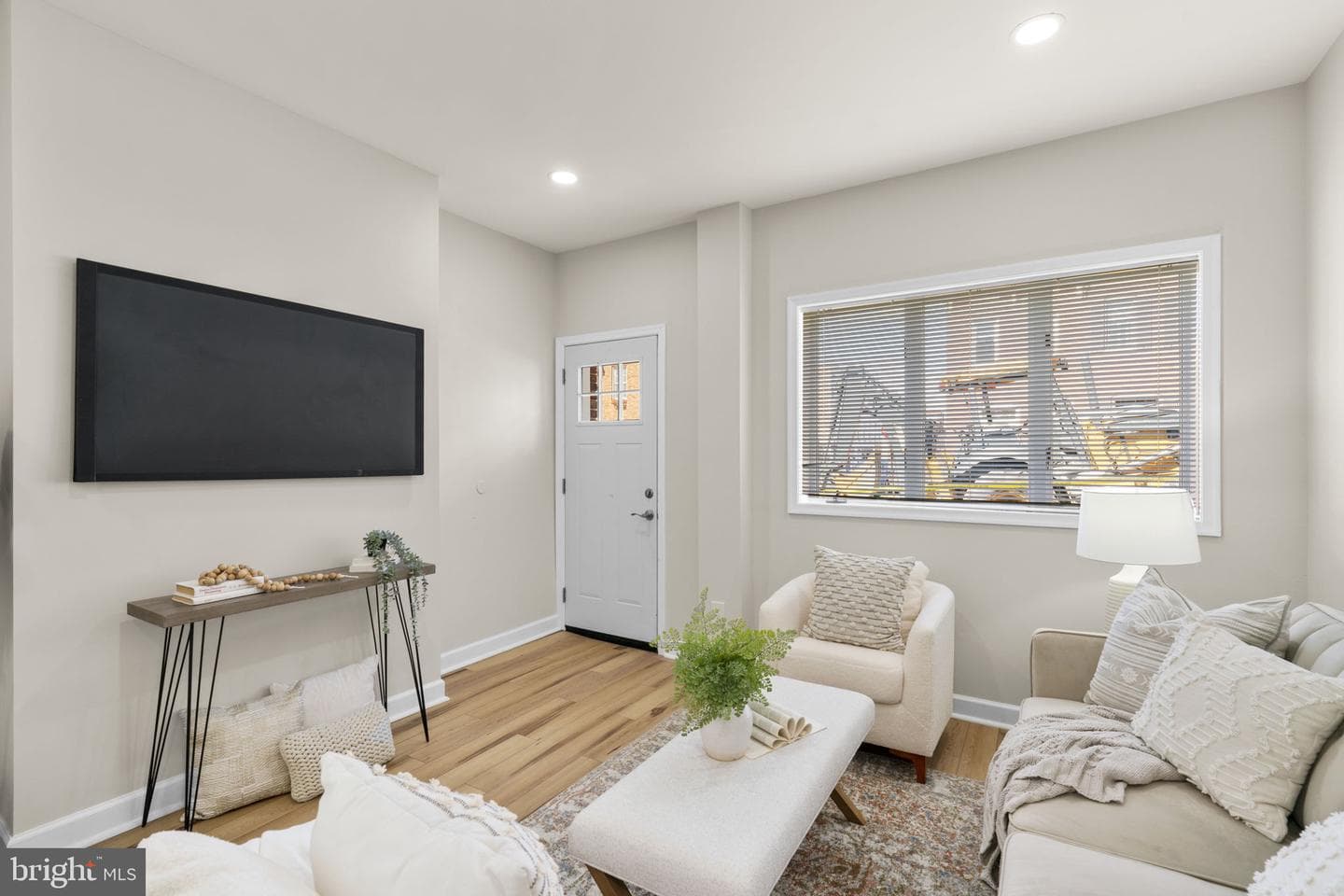 3111 Foster Avenue photo 5