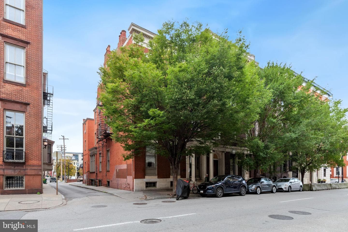 10 W Madison Street W #1 photo 6