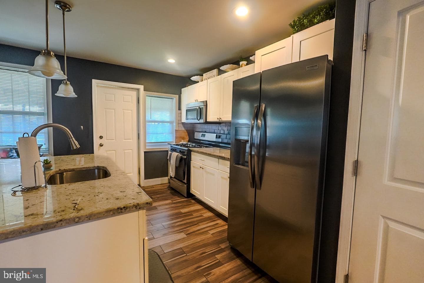 3915 Flowerton Road photo 4