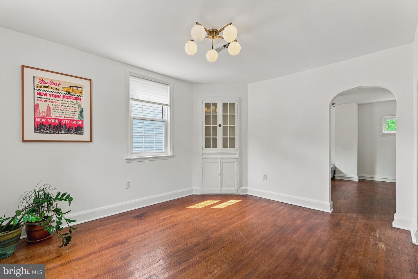 5710 Greenspring Avenue photo 3