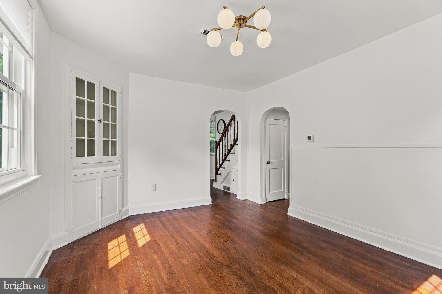 5710 Greenspring Avenue photo 5