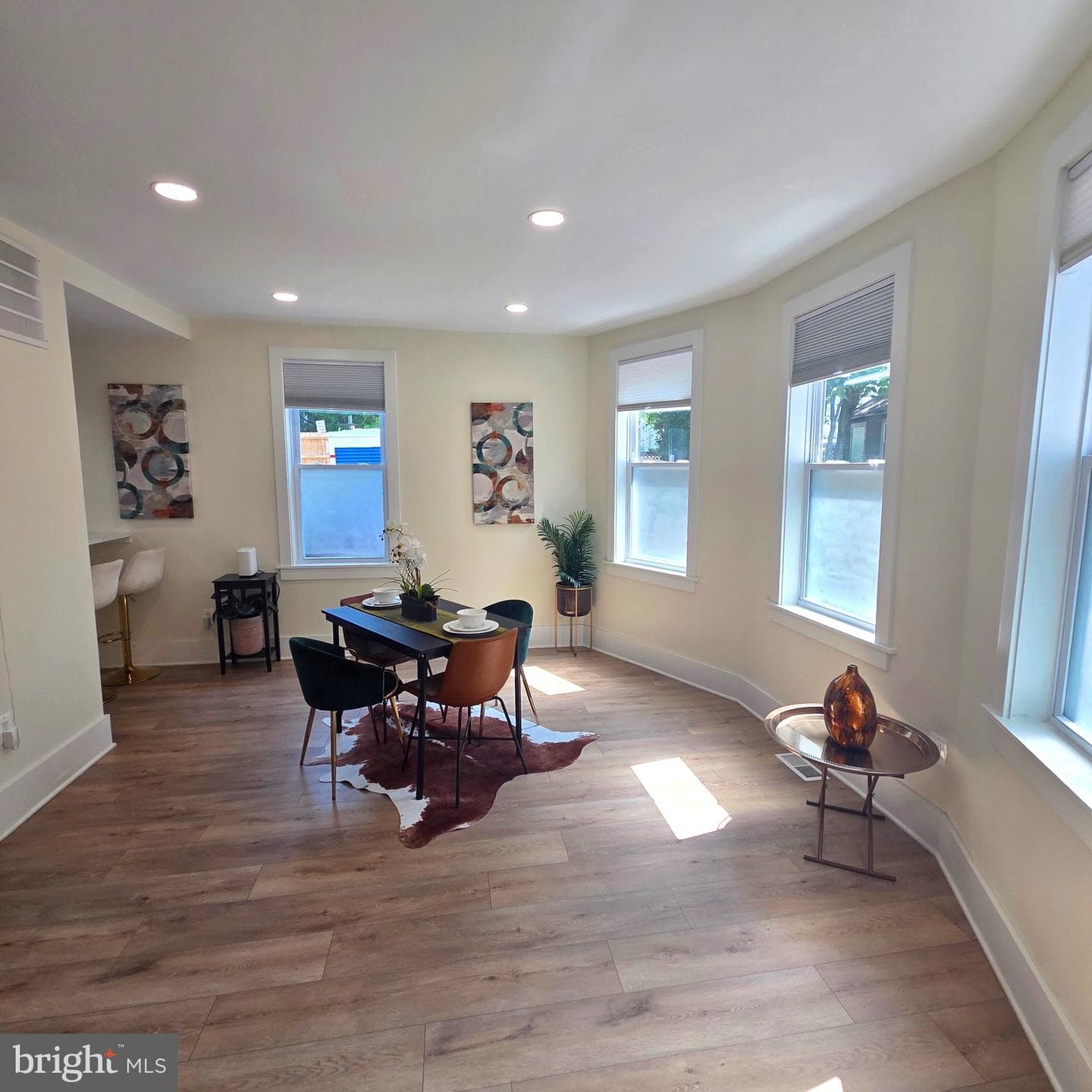 2918 E Cold Spring Lane photo 5