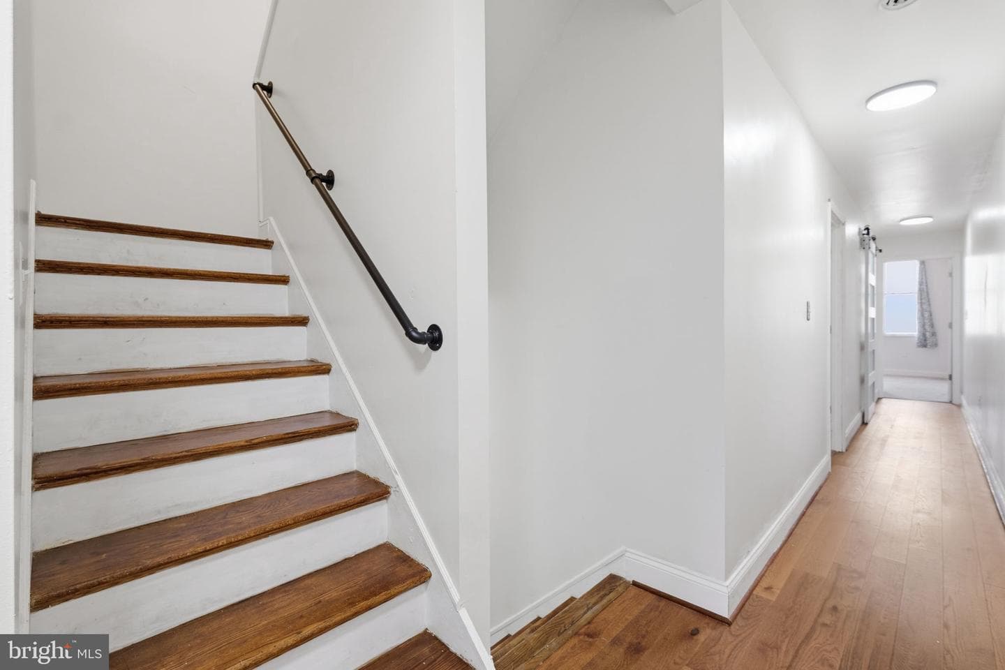 446 E 22nd Street photo 18