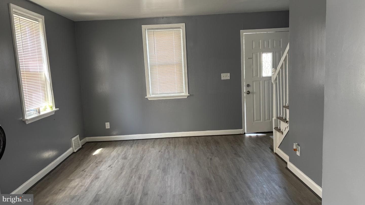 2130 Harman Avenue photo 5