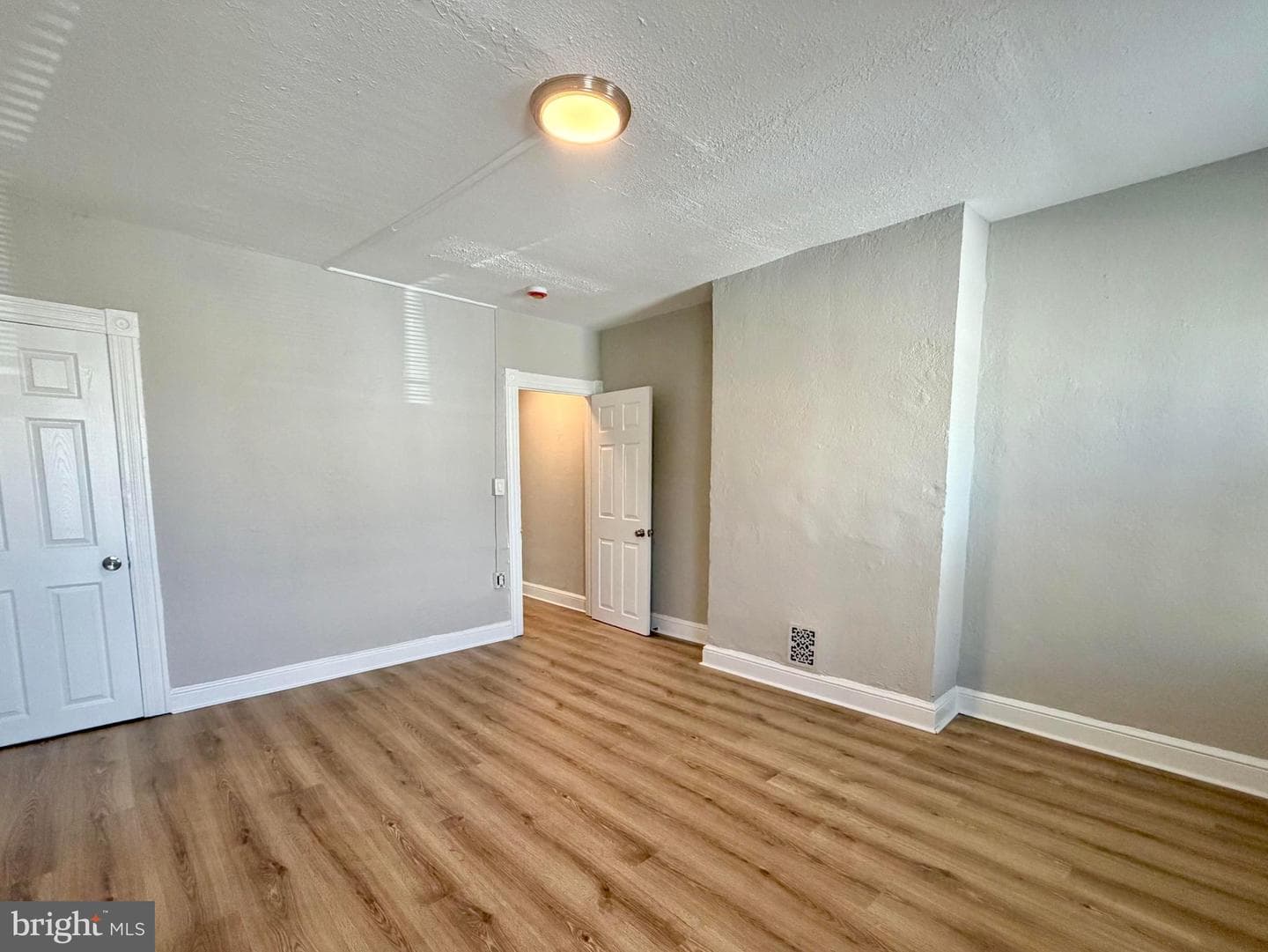 2026 N Pulaski Street photo 18
