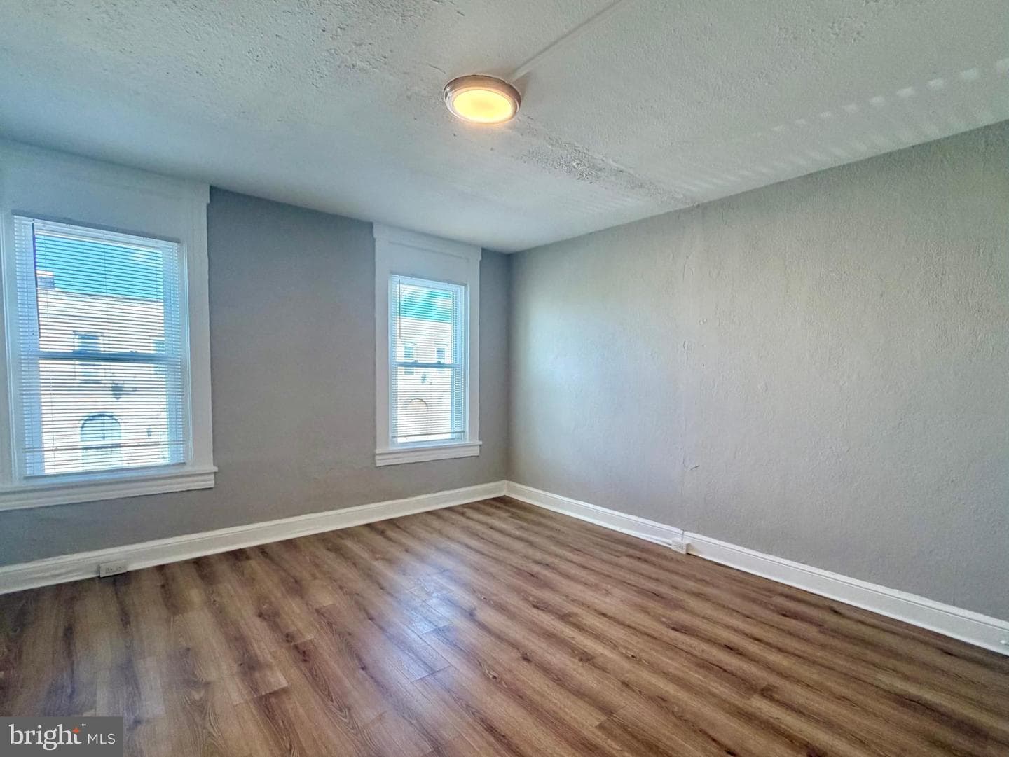 2026 N Pulaski Street photo 20